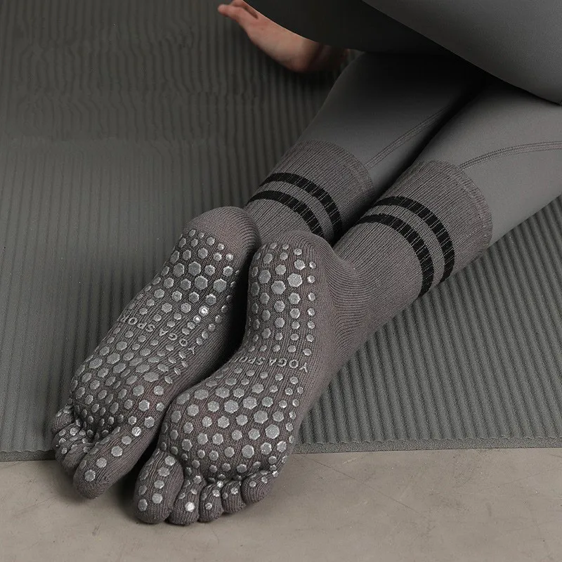 2 pairs of yoga socks, medium  - Pilates Yoga Sport 리뷰 및 가격